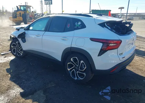 2025 Chevrolet Trax Fwd 2Rs z USA, uszkodzony, nr VIN KL77LJEP7SC242610